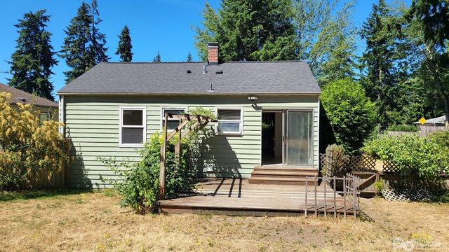 14934 5th Avenue NE, Shoreline, WA 98155
