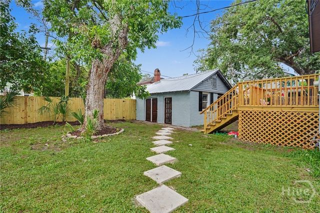 1129 E Duffy Street, Savannah, GA 31404
