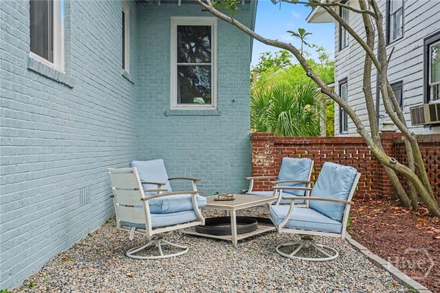 1129 E Duffy Street, Savannah, GA 31404