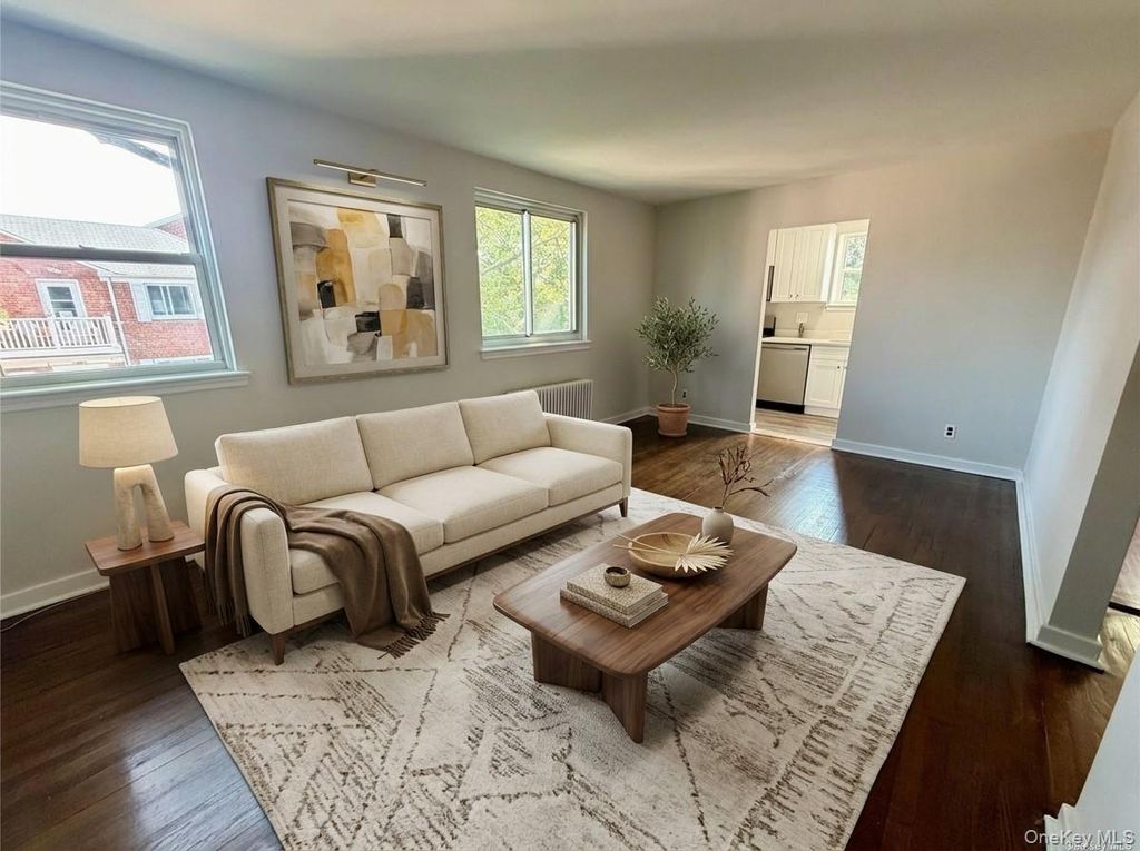 255-49 75th Avenue 2nd Floor, Glen Oaks, NY 11004 — photo 4
