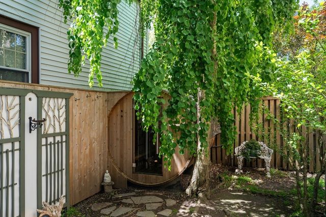 70 Victoria Street 70, Somerville, MA 02144