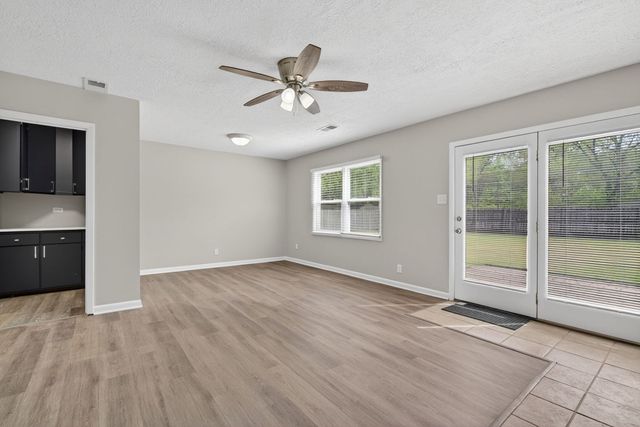 2559 Garden Court, Joliet, IL 60435