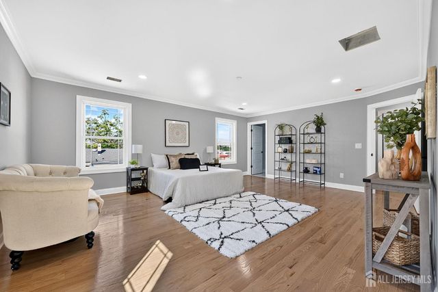 49 Victory Place, East Brunswick, NJ 08816