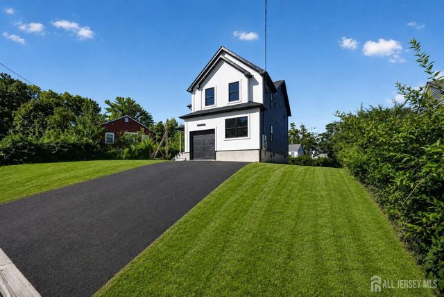 49 Victory Place, East Brunswick, NJ 08816
