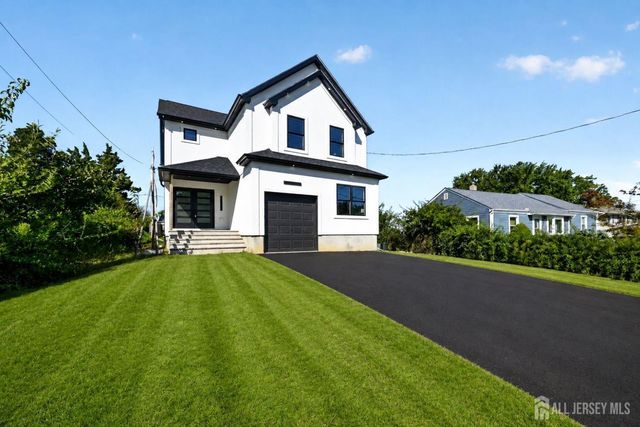 49 Victory Place, East Brunswick, NJ 08816