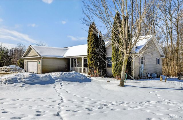 46664 County Road 374 Highway, Waverly Twp, MI 49079