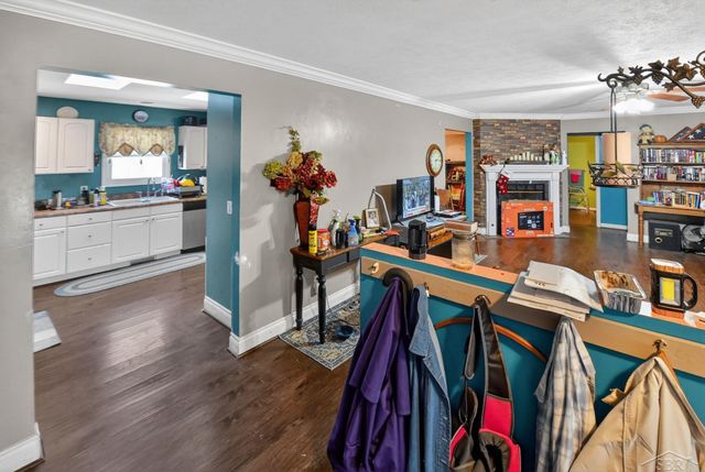 46664 County Road 374 Highway, Waverly Twp, MI 49079