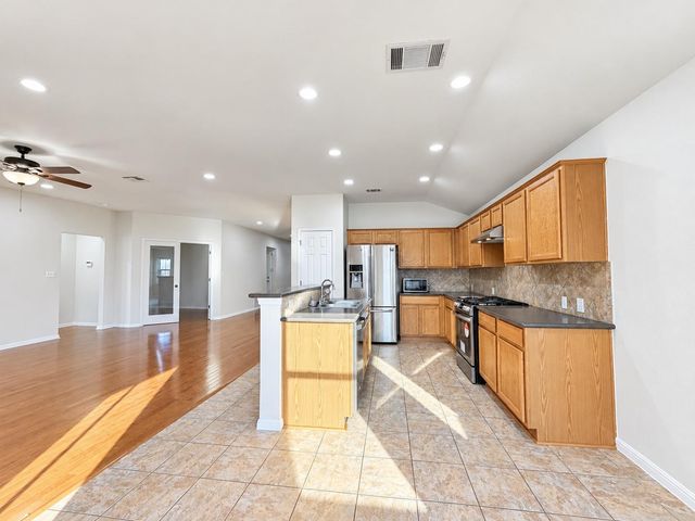 9508 Castle Pines DR, Austin, TX 78717