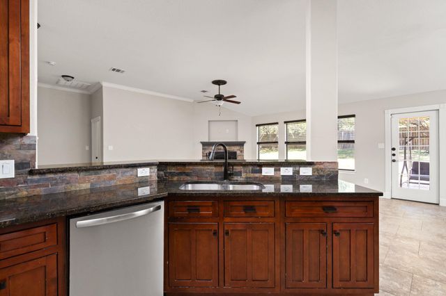 10025 Janet LOOP, Dripping Springs, TX 78620
