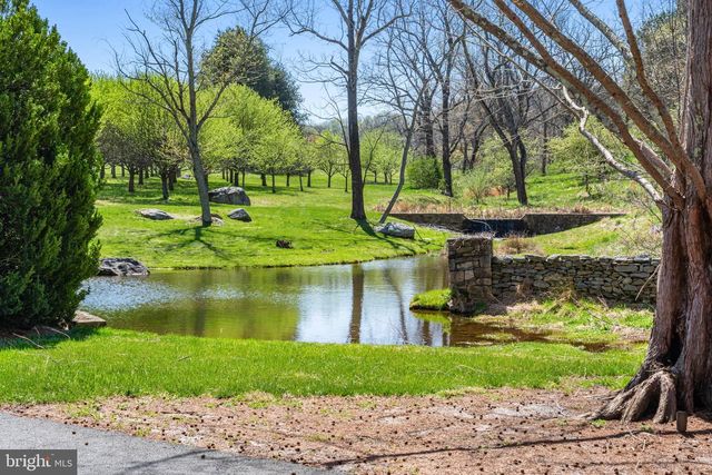 2547 HALFWAY RD, The Plains, VA 20198