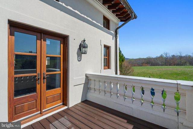2547 HALFWAY RD, The Plains, VA 20198