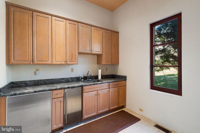 2547 HALFWAY RD, The Plains, VA 20198