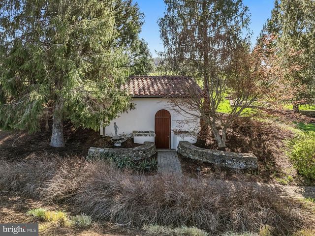 2547 HALFWAY RD, The Plains, VA 20198