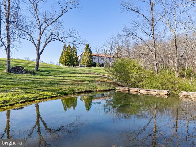2547 HALFWAY RD, The Plains, VA 20198