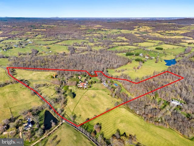2547 HALFWAY RD, The Plains, VA 20198