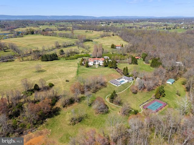 2547 HALFWAY RD, The Plains, VA 20198