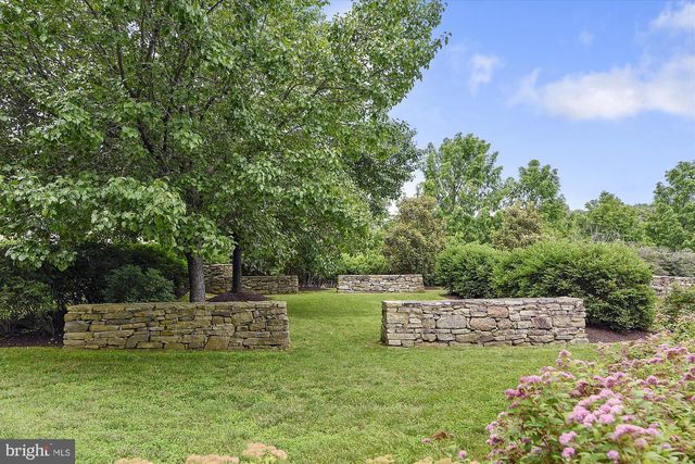 2547 HALFWAY RD, The Plains, VA 20198