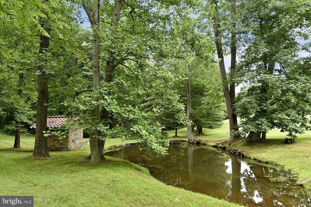 2547 HALFWAY RD, The Plains, VA 20198