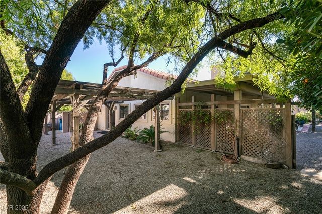 7581 Descanso Lane, Las Vegas, NV 89123