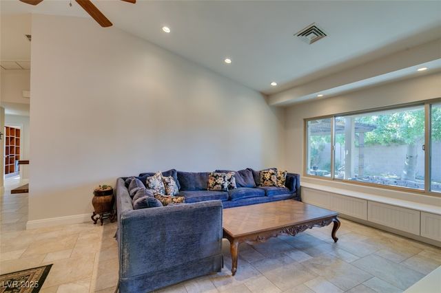 7581 Descanso Lane, Las Vegas, NV 89123