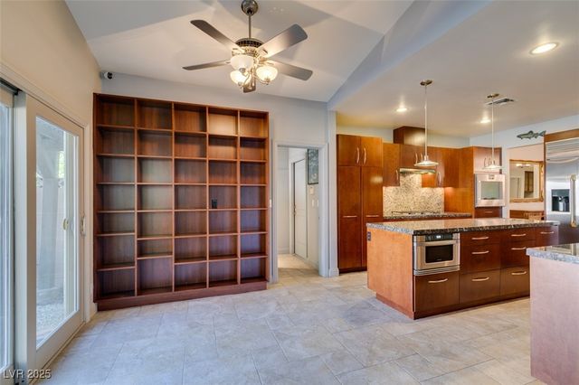 7581 Descanso Lane, Las Vegas, NV 89123