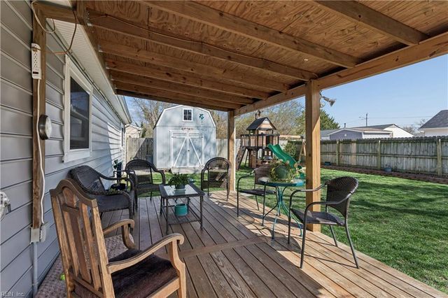 1810 Beall DR, Hampton, VA 23663