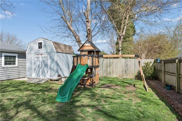 1810 Beall DR, Hampton, VA 23663