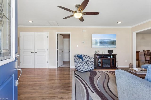 1810 Beall DR, Hampton, VA 23663