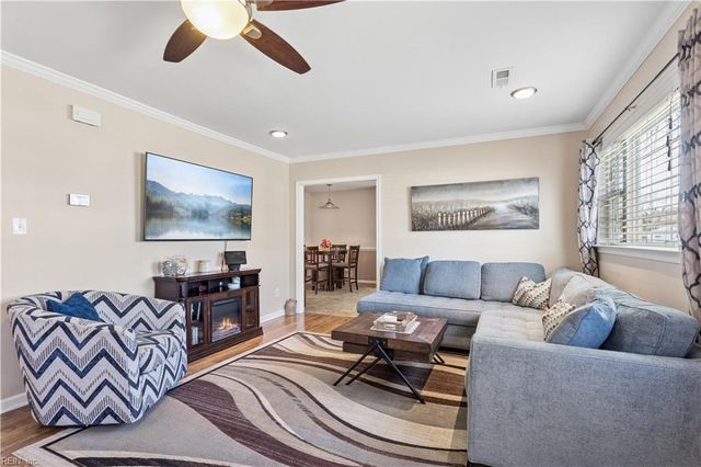 1810 Beall DR, Hampton, VA 23663