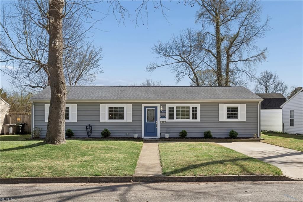 1810 Beall DR, Hampton, VA 23663