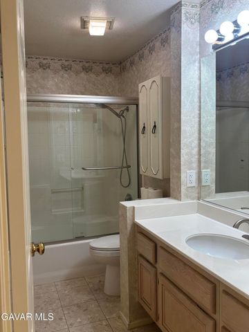 3021 Mariposa Avenue, Palmdale, CA 93551