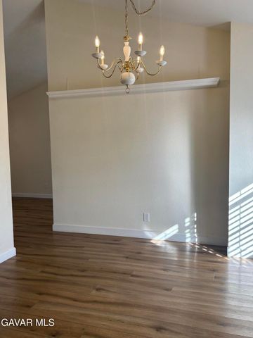 3021 Mariposa Avenue, Palmdale, CA 93551