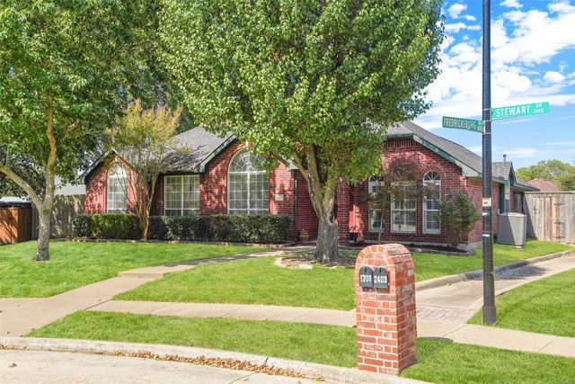 1701 Fredricksburg Drive, Mesquite, TX 75181