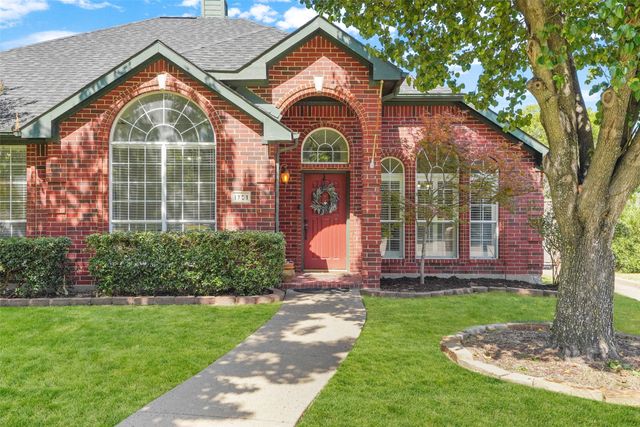 1701 Fredricksburg Drive, Mesquite, TX 75181