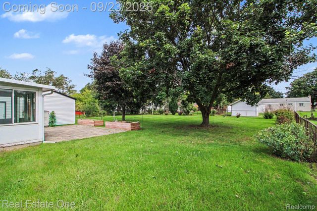 3602 Percy King Road, Waterford Charter Township, MI 48329