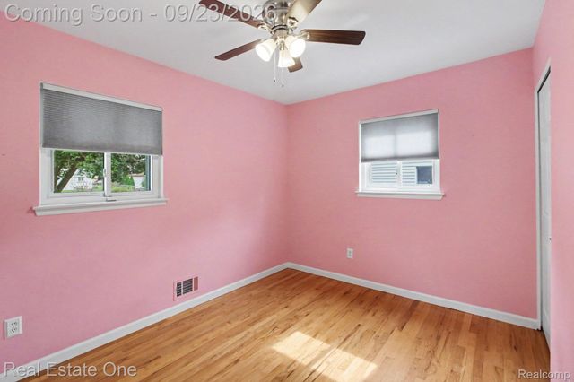 3602 Percy King Road, Waterford Charter Township, MI 48329