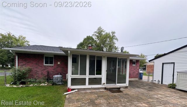 3602 Percy King Road, Waterford Charter Township, MI 48329