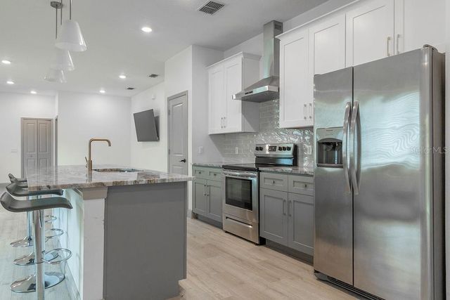 231 N JULIA AVENUE, Deland, FL 32720