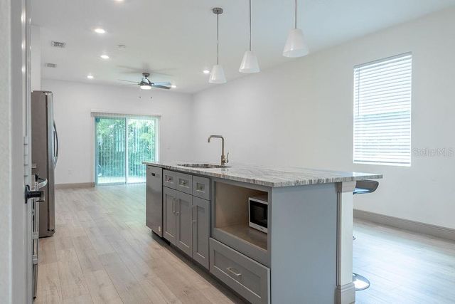 231 N JULIA AVENUE, Deland, FL 32720