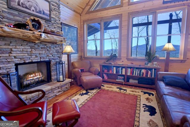 731 Native Trail, Blue Ridge, GA 30513