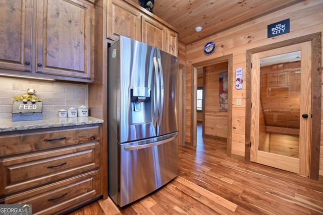 731 Native Trail, Blue Ridge, GA 30513