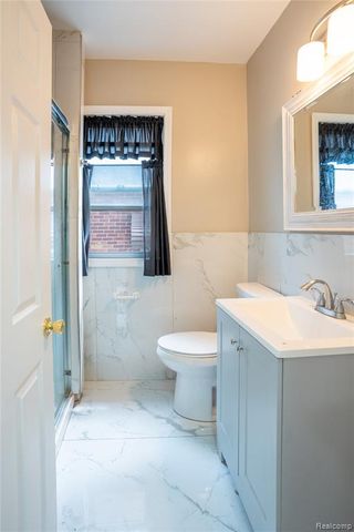 5725 Bingham Street, Dearborn, MI 48126