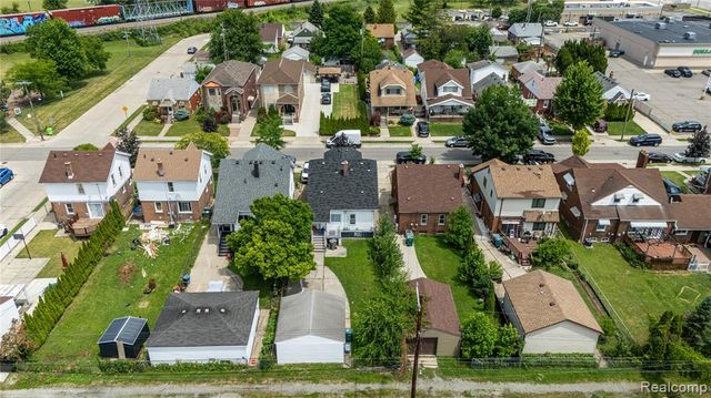 5725 Bingham Street, Dearborn, MI 48126