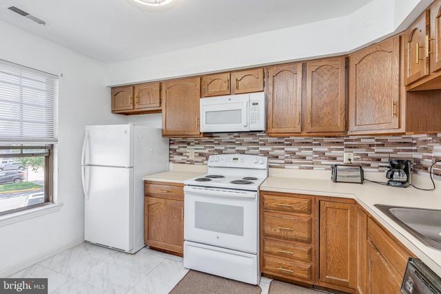 518-B WILLOW TURN, Mount Laurel, NJ 08054