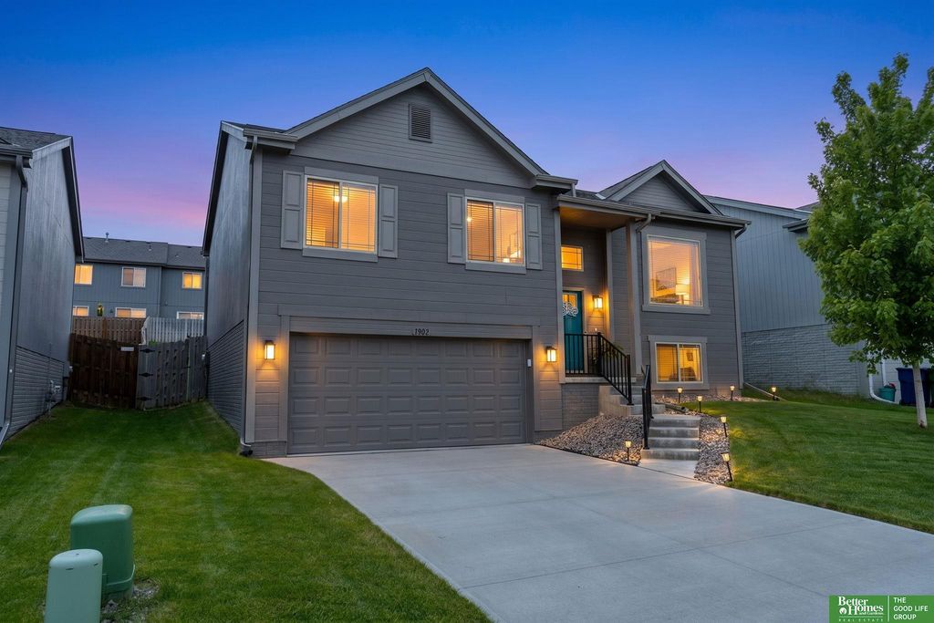 7902 N 149th Street, Bennington, NE 68007