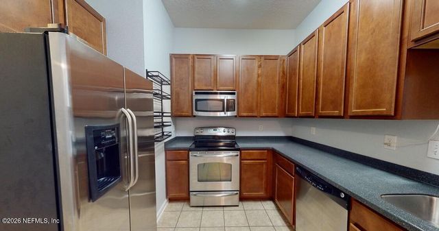 224 Larkin Pl Unit 103, St Johns, FL 32259