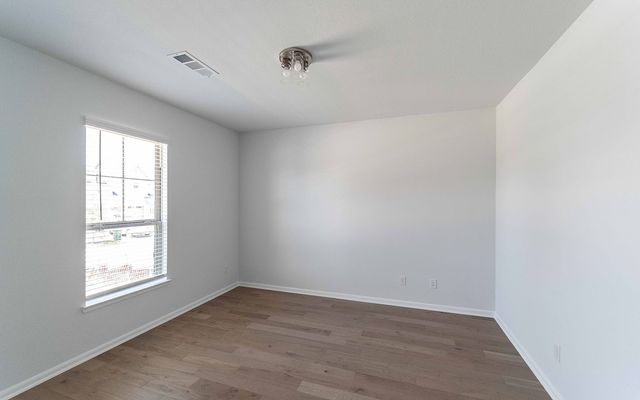 2033 Blue Moon Bay, Mesquite, TX 75181