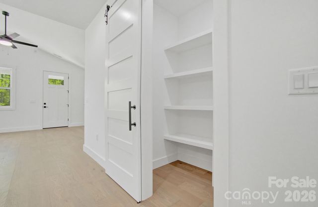 615 W Allen Street, Hendersonville, NC 28739