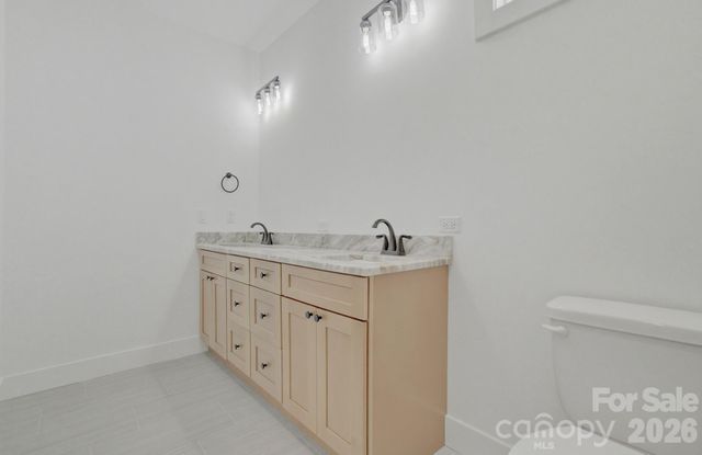 615 W Allen Street, Hendersonville, NC 28739