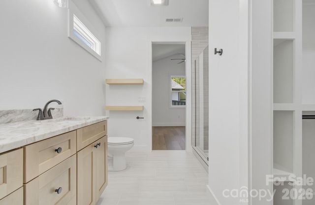 615 W Allen Street, Hendersonville, NC 28739